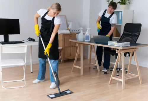 Nettoyage de bureau professionnel à Rennes-en-Grenouilles